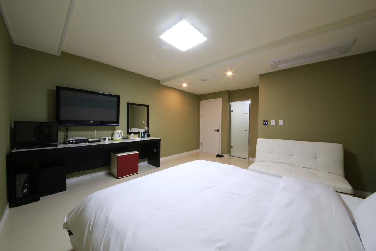 Hotel Flex Suwon Esterno foto