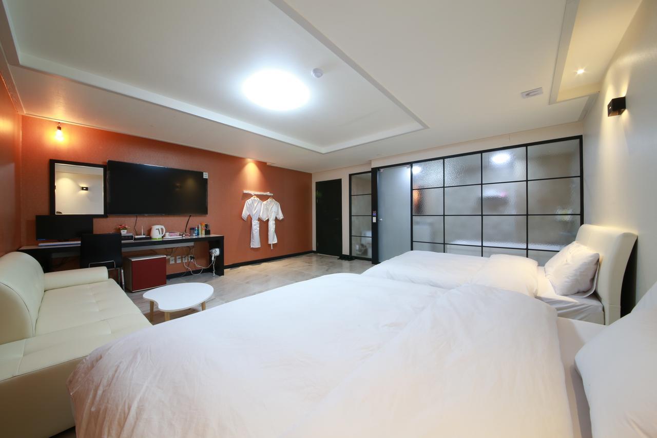 Hotel Flex Suwon Esterno foto