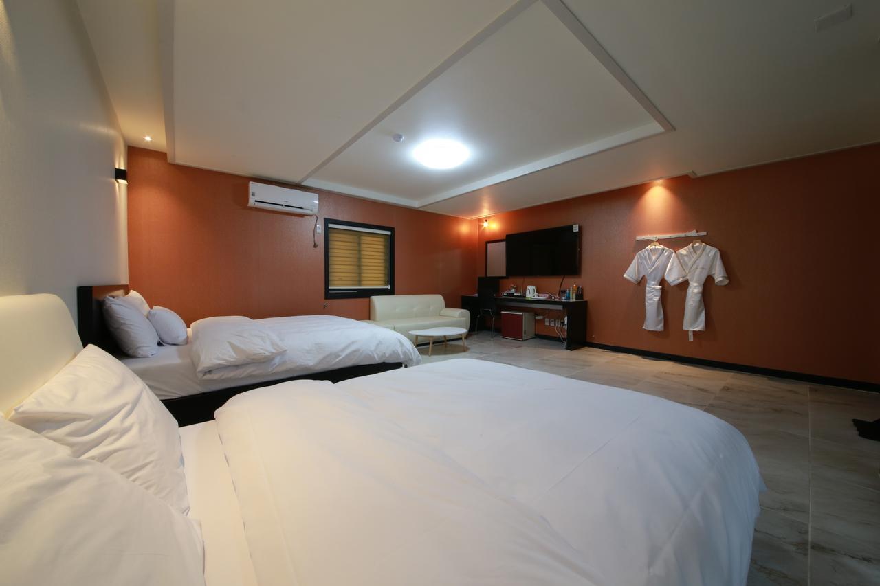 Hotel Flex Suwon Esterno foto