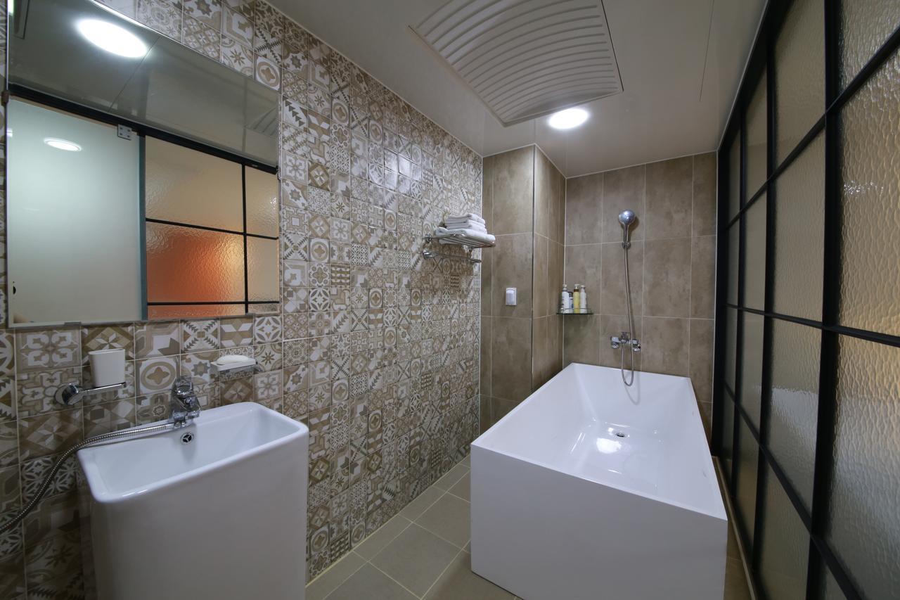 Hotel Flex Suwon Esterno foto