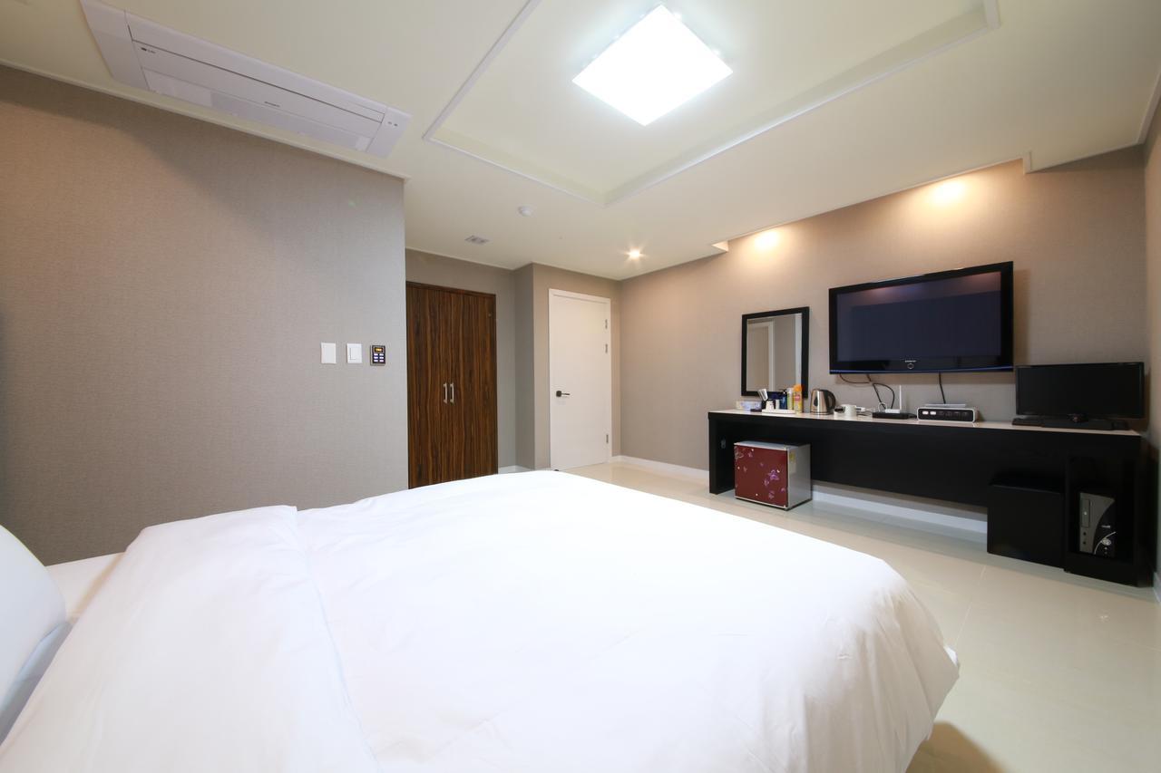 Hotel Flex Suwon Esterno foto
